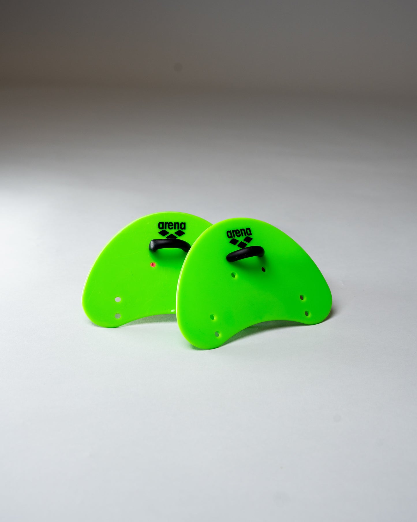 Arena Elite Finger Paddle Green (Size Small)