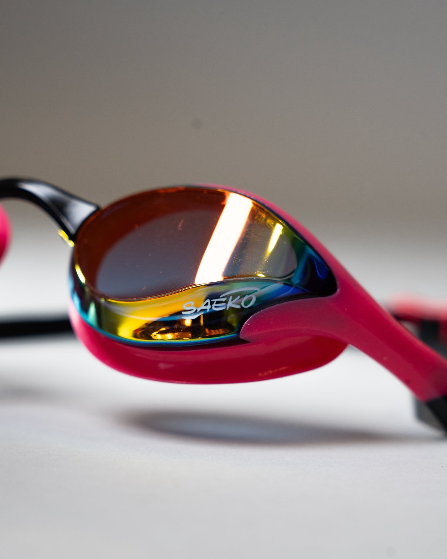 Saeko Jet Rainbow Mirror Pink