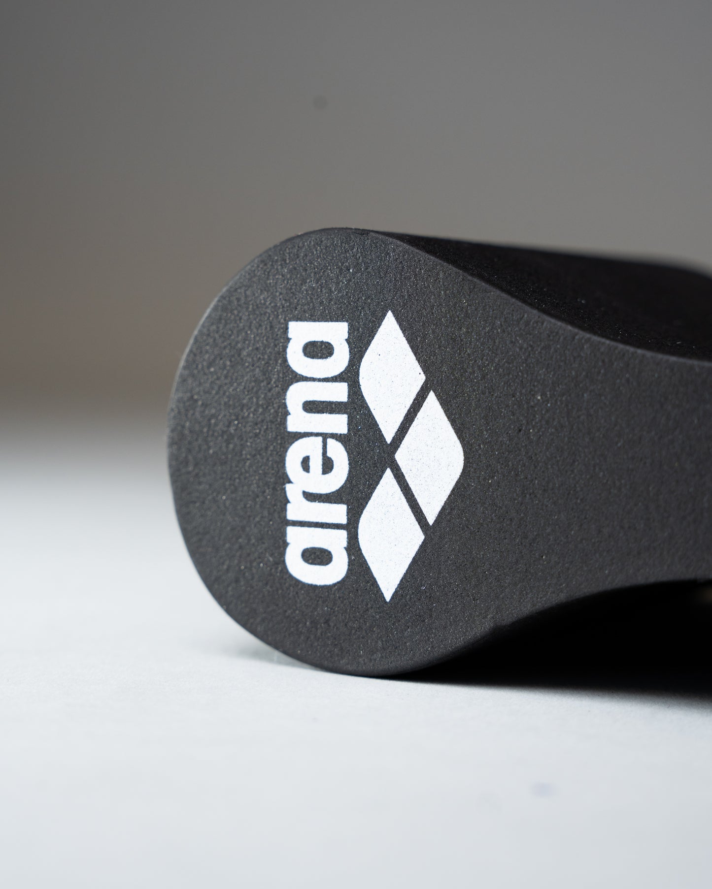 Arena Freeflow Pullbuoy Black