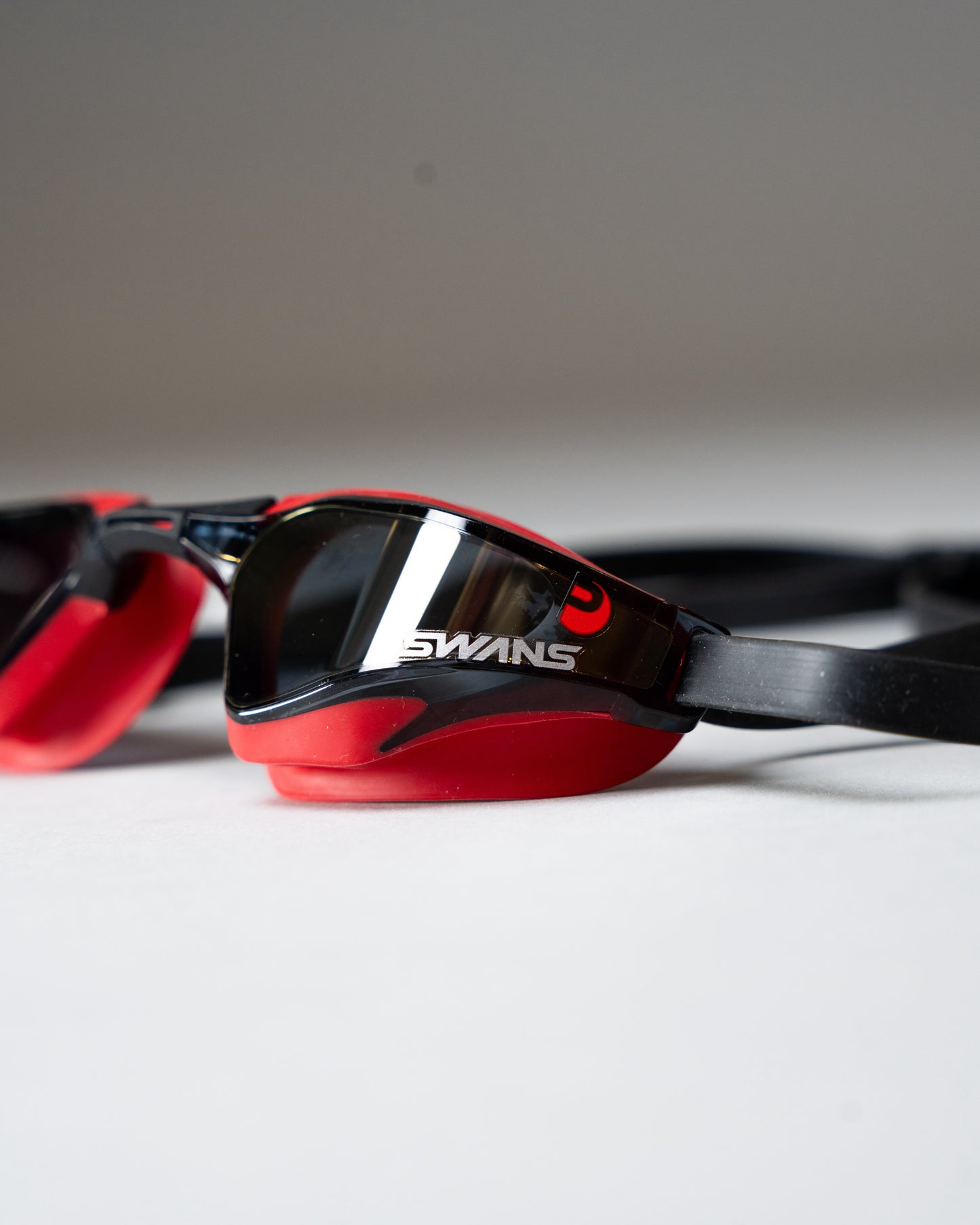 Swans Valkyrie Racing MIT Smoke Lens Gold Mirror